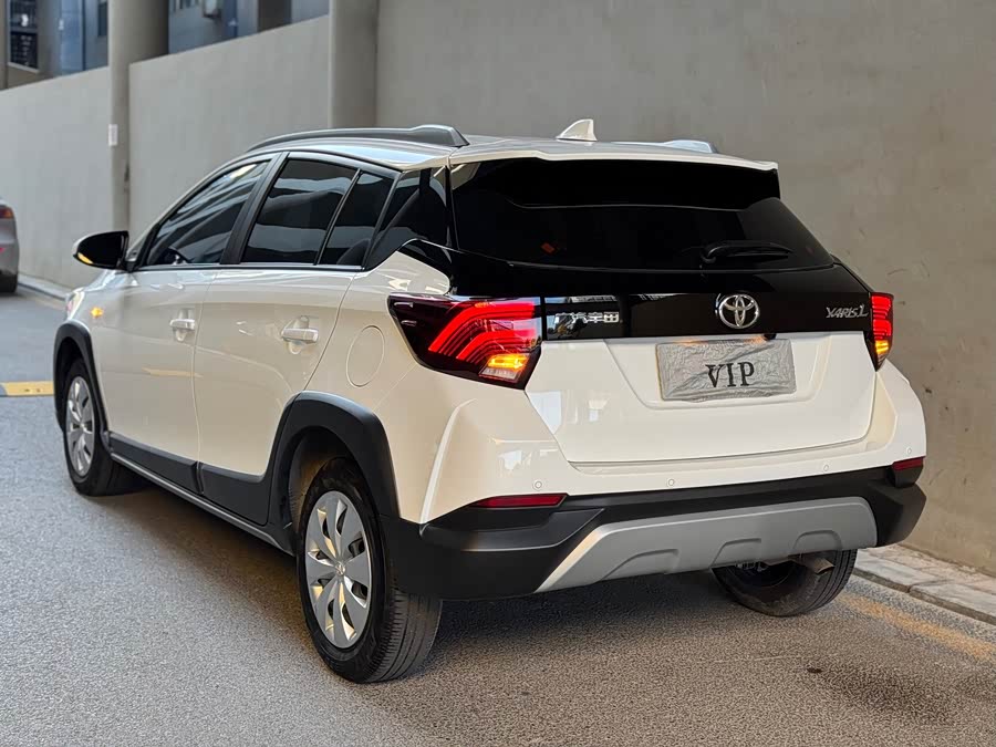 YARiS L Zhi Xuan 2022 Zhi Xuan X 1.5L CVT Leading PLUS Edition - zdjęcie 4