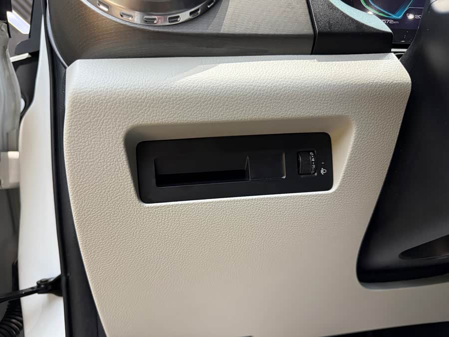 Yuan Pro 2023 401KM Premium - zdjęcie 16