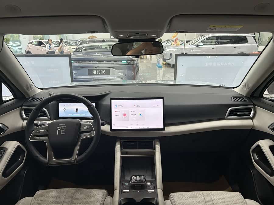 Yuan UP 2024 401KM Super - zdjęcie 6