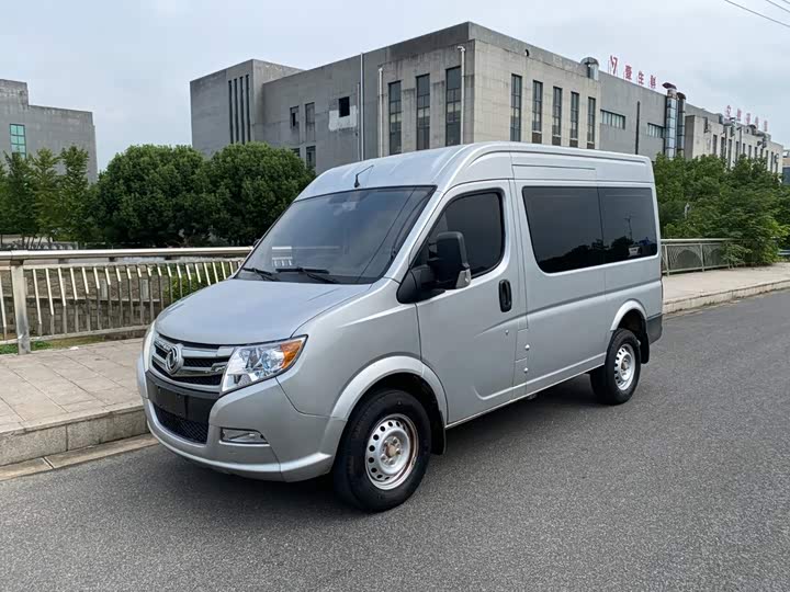 Yufeng 2021 2.4T FWD Logistics Van Short Wheelbase Medium Roof 5-9 Seats National VI YCY24140-60A - zdjęcie 11