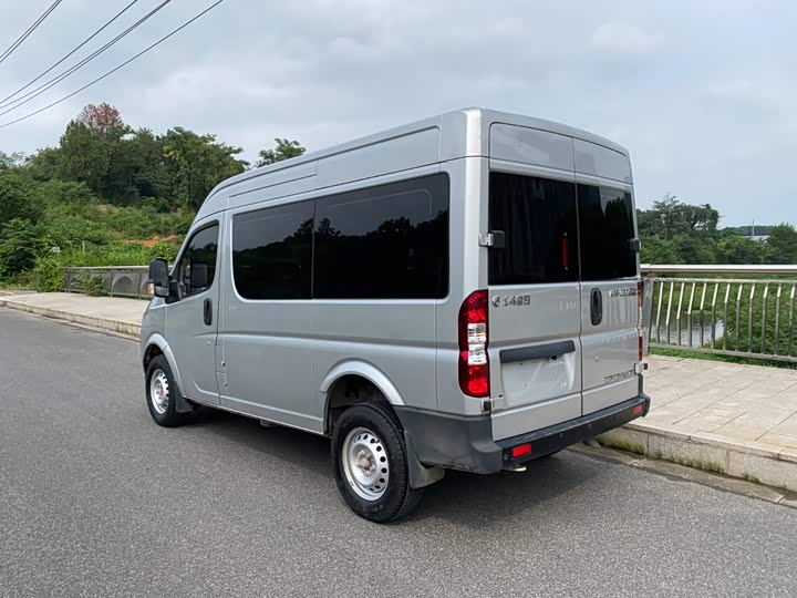 Yufeng 2021 2.4T FWD Logistics Van Short Wheelbase Medium Roof 5-9 Seats National VI YCY24140-60A - zdjęcie 13