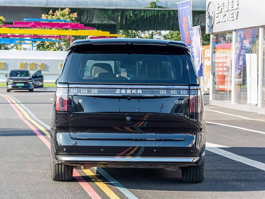 Zeekr 009 2024 6-Seater Executive 4WD 108kWh - zdjęcie 7