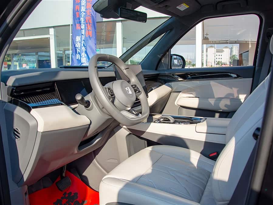Zeekr 009 2024 6-Seater Executive 4WD 108kWh - zdjęcie 9